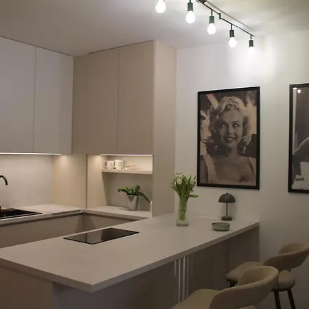 Appartement Elegans Belvarosi Studiolakas *