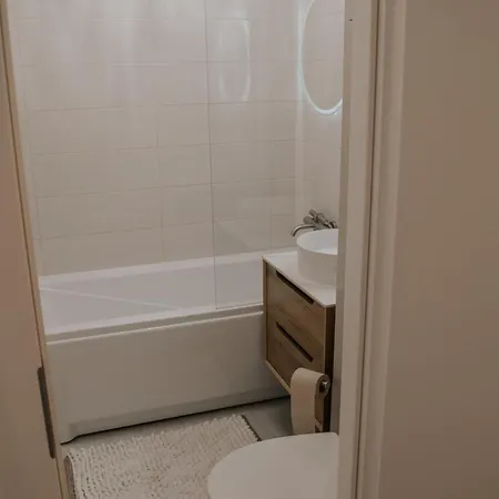 Appartement Elegans Belvarosi Studiolakas Baja