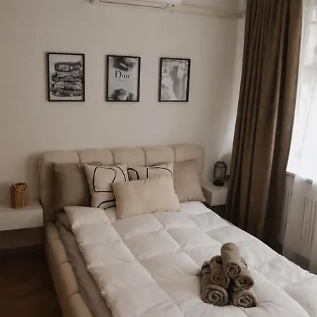 Appartement Elegans Belvarosi Studiolakas